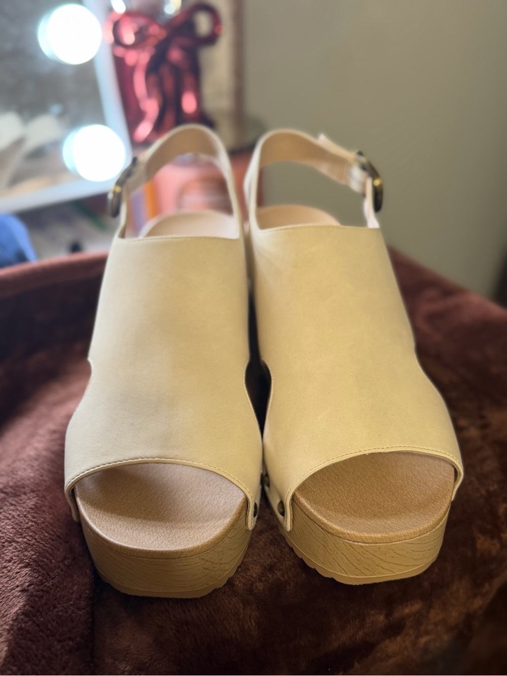 Dr. Scholl’s Women’s 10M EU 41 Beige Platform Wedge Sandals Slingback